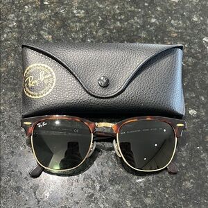 Ray-Ban Clubmaster Tortoiseshell and Gold Sunglasses with Black Case